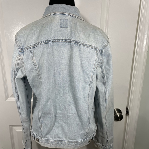 Gap Light Blue Denim Jacket Size Medium CB- - Picture 6 of 14